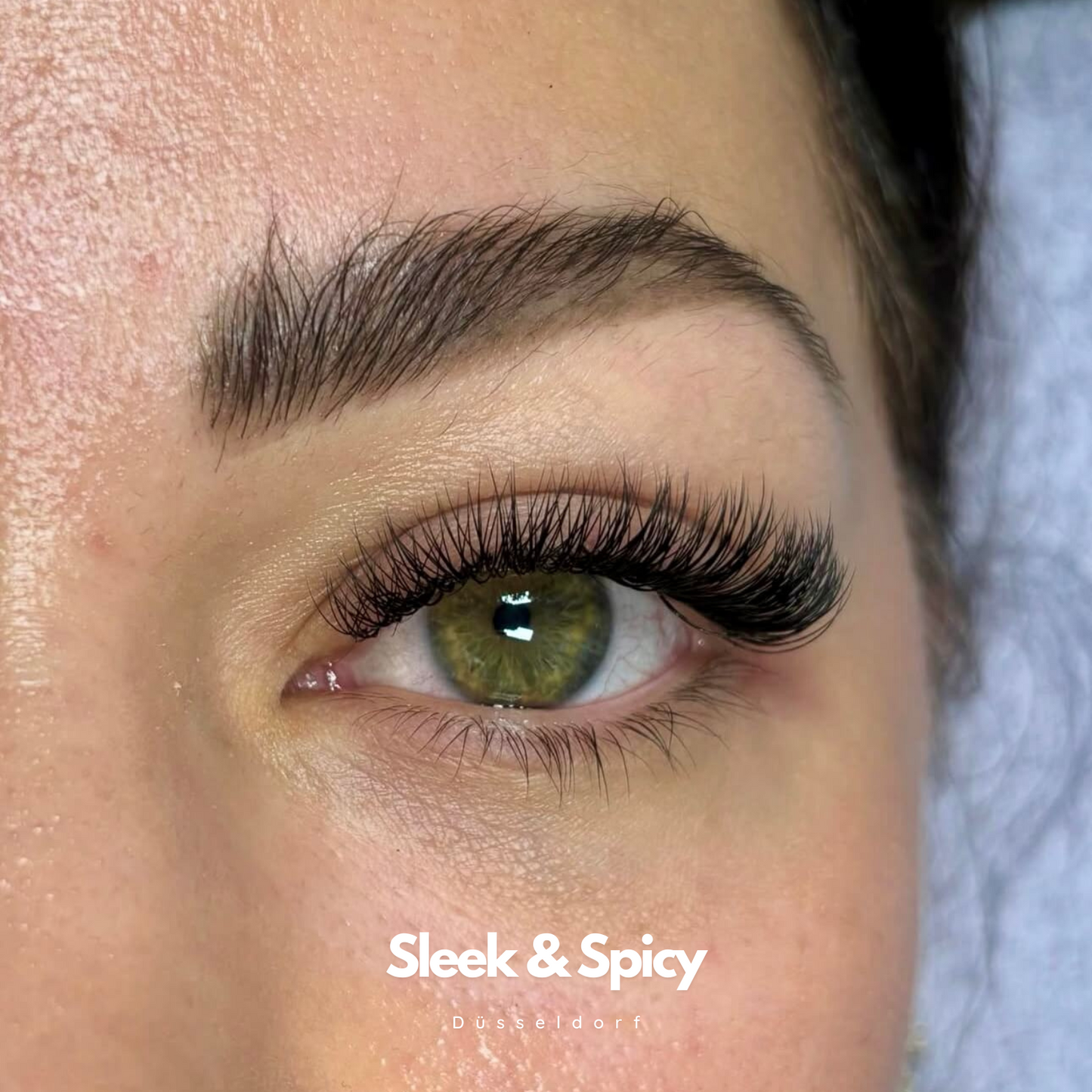 3D Volume Look Lash Extension - Wimpernverlängerung Düsseldorf - Sleek & Spicy-düsseldorf-bild