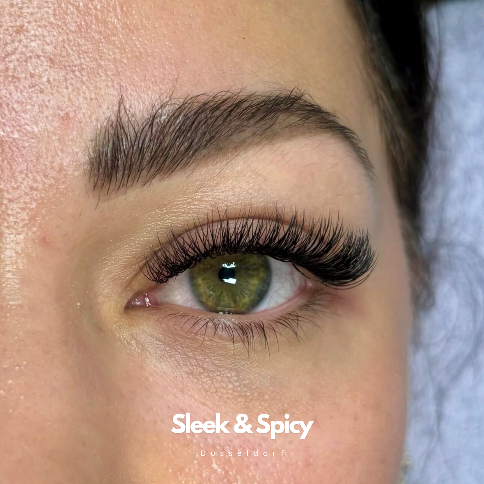 3D Volume Look Lash Extension - Wimpernverlängerung Düsseldorf - Sleek & Spicy-düsseldorf-bild
