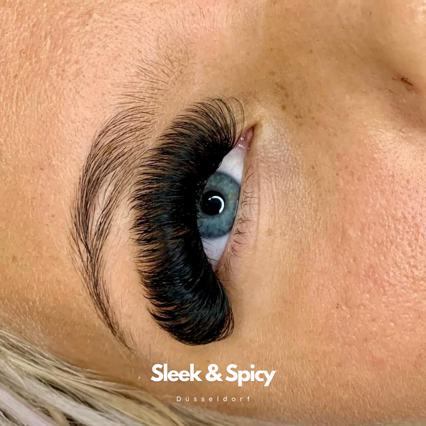 Black Bomb Look Lash Extension - Wimpernverlängerung Düsseldorf - Sleek & Spicy-düsseldorf-bild