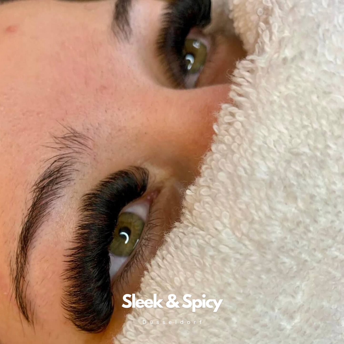 Black Bomb Look Lash Extension - Wimpernverlängerung Düsseldorf - Sleek & Spicy-düsseldorf-bild