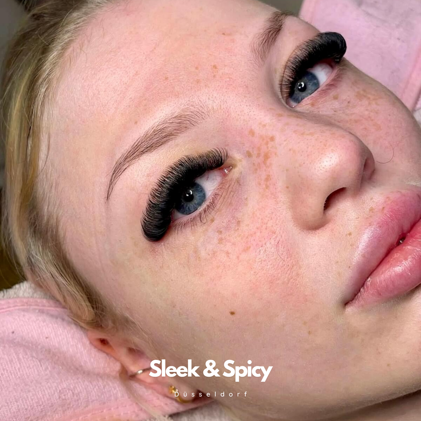 Black Bomb Look Lash Extension - Wimpernverlängerung Düsseldorf - Sleek & Spicy-düsseldorf-bild